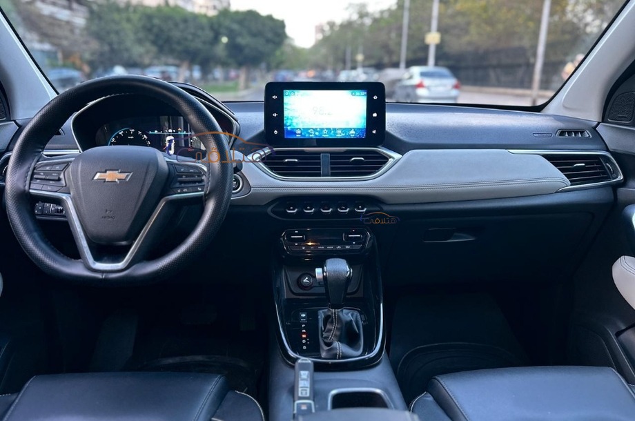 Captiva Chevrolet فضي