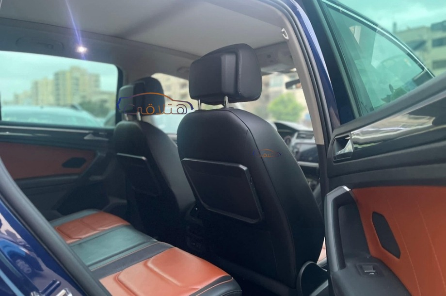 Tiguan Volkswagen Dark blue