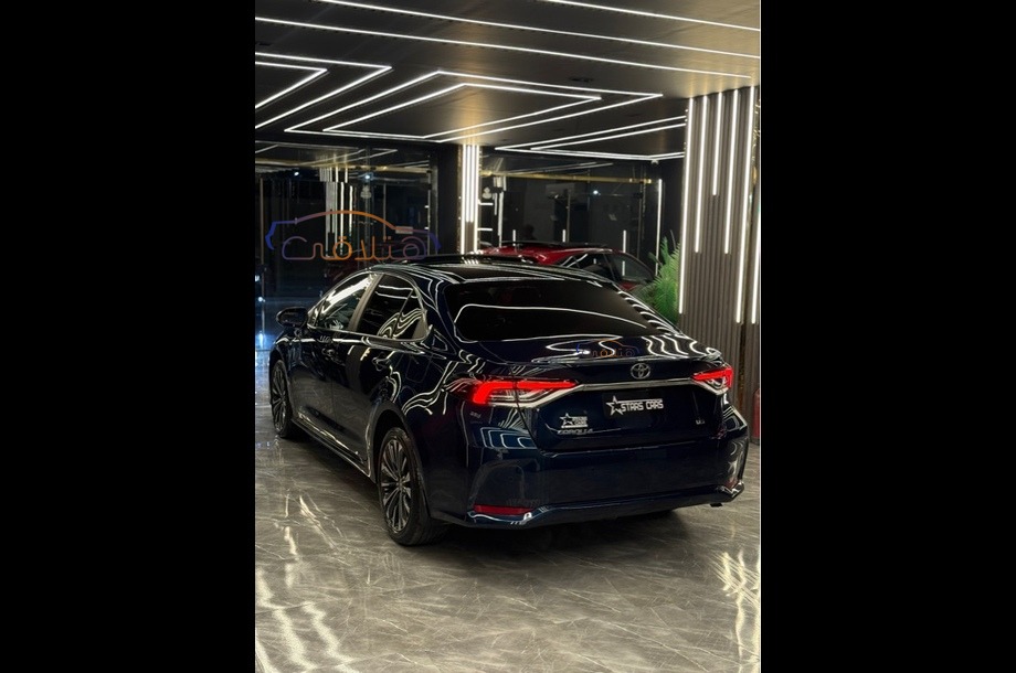 Corolla Toyota Dark blue