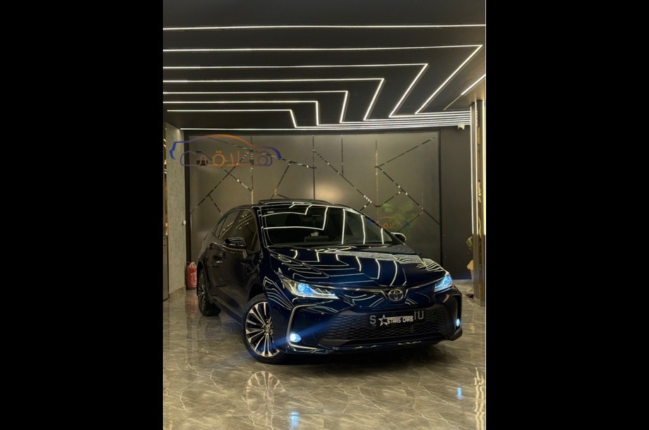 Corolla Toyota Dark blue