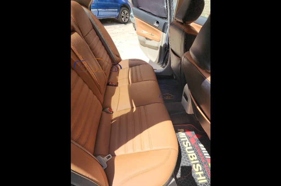 Lancer Puma Mitsubishi فضي