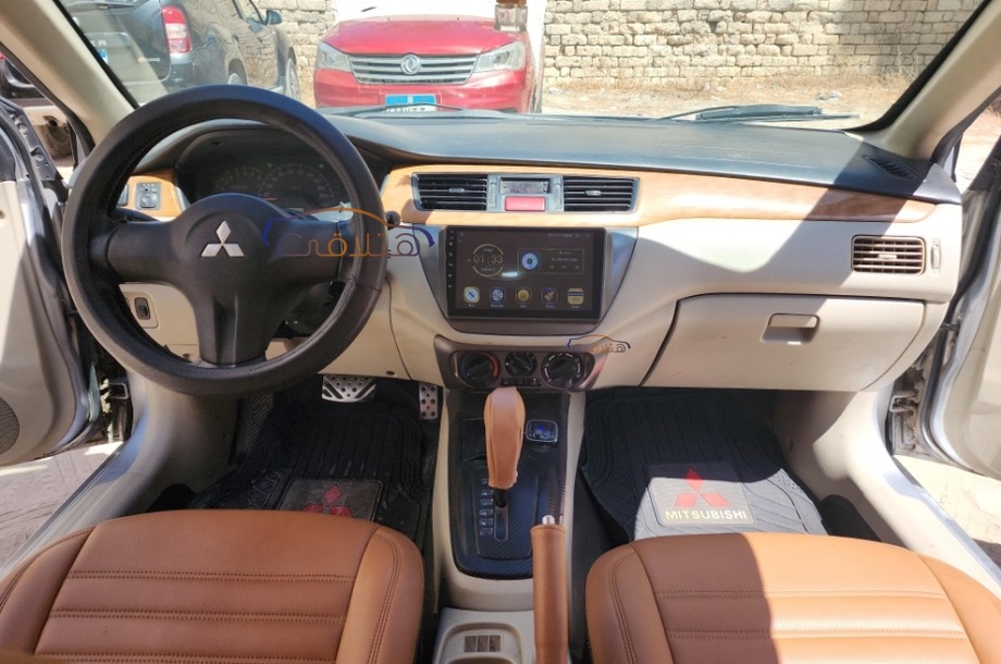 Lancer Puma Mitsubishi فضي