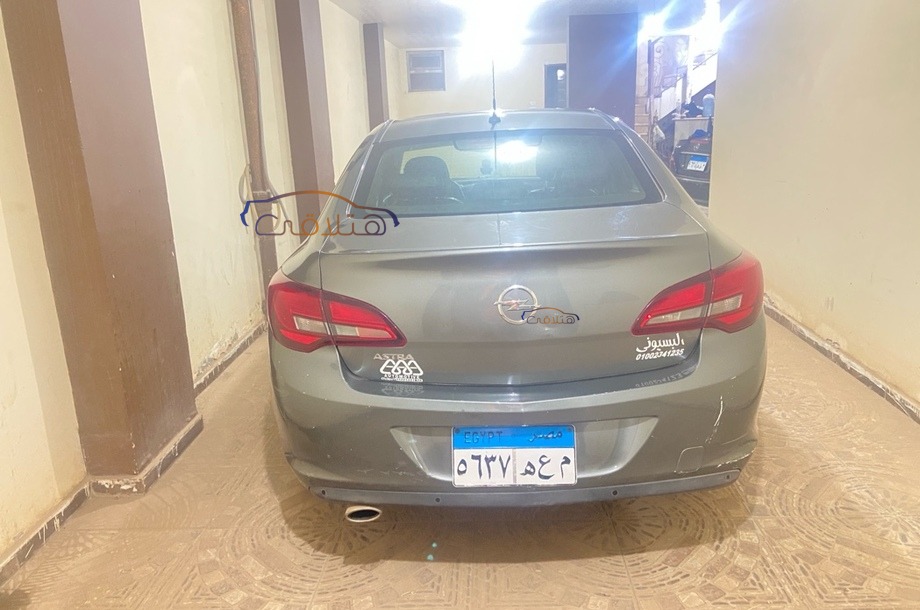 Astra Opel رمادي