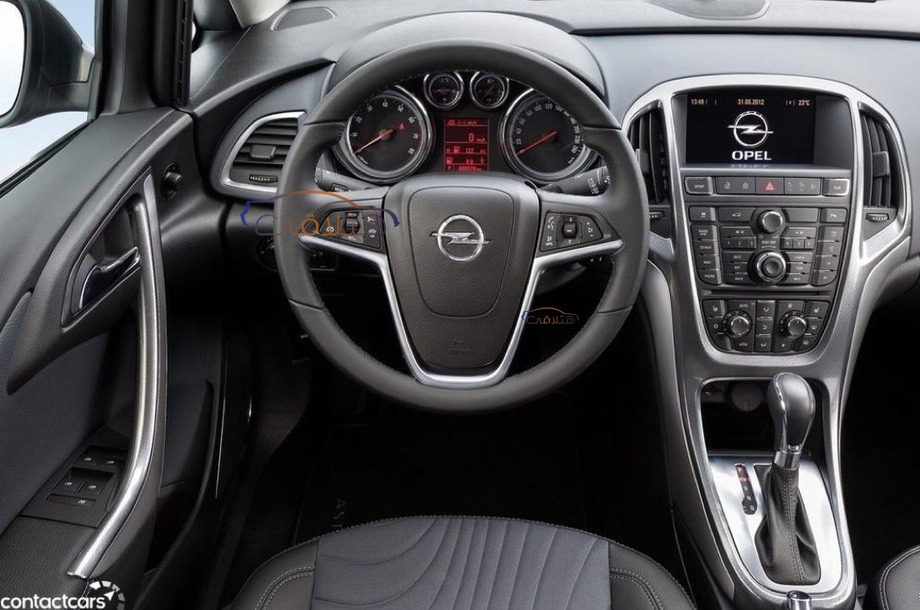 Astra Opel رمادي