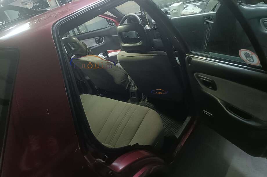 Excel Hyundai احمر غامق