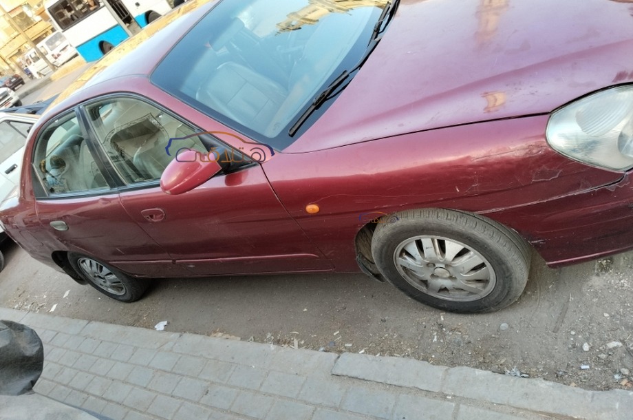 Nubira 2 Daewoo Dark red