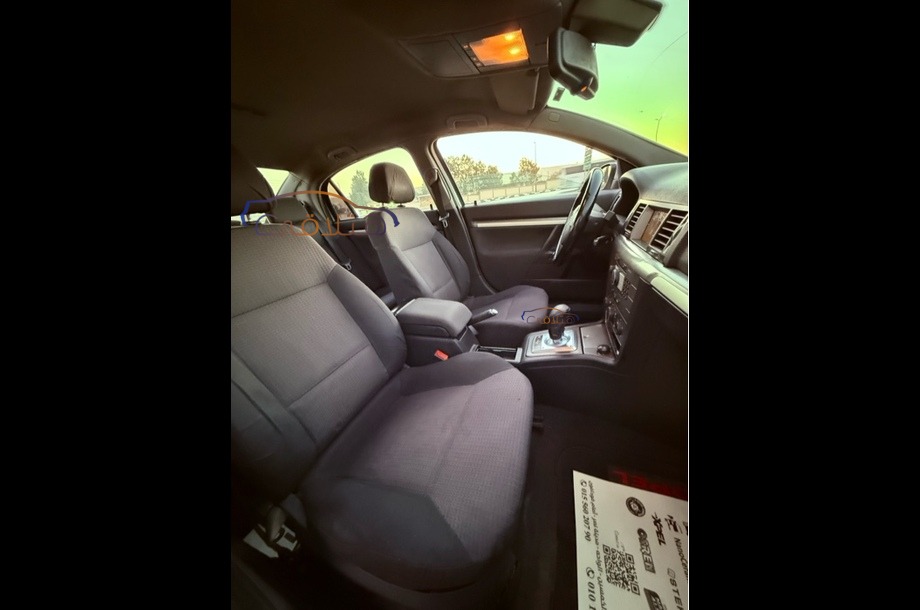 Vectra Opel سماوى