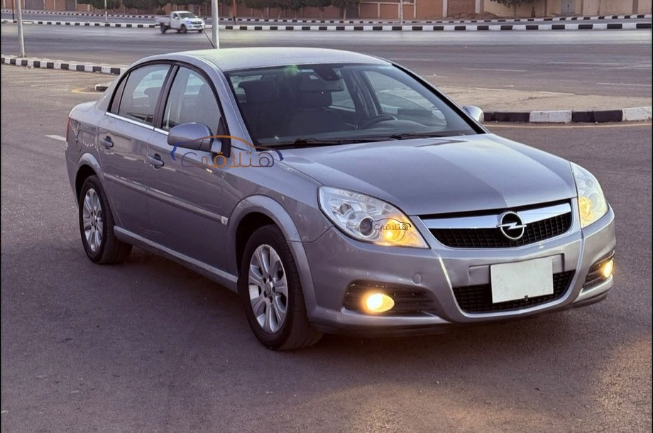 Vectra Opel سماوى
