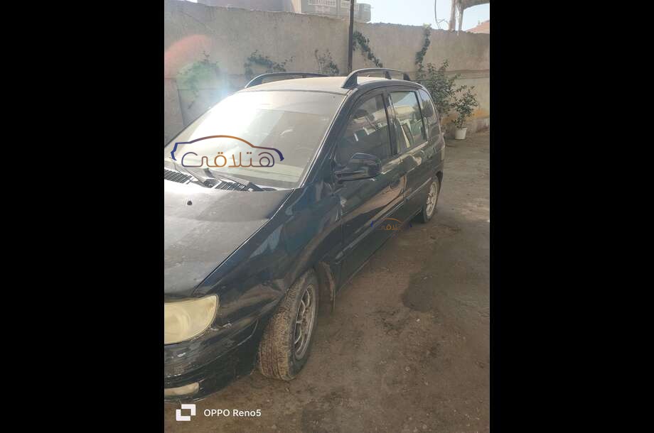 Matrix Hyundai أسود