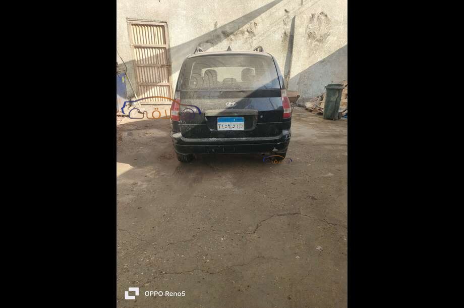 Matrix Hyundai أسود