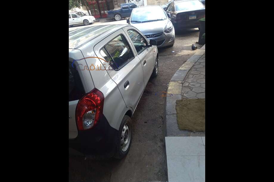 Alto Suzuki فضي