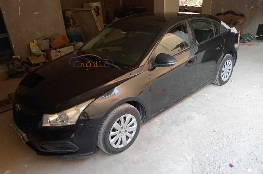 Cruze Chevrolet أسود