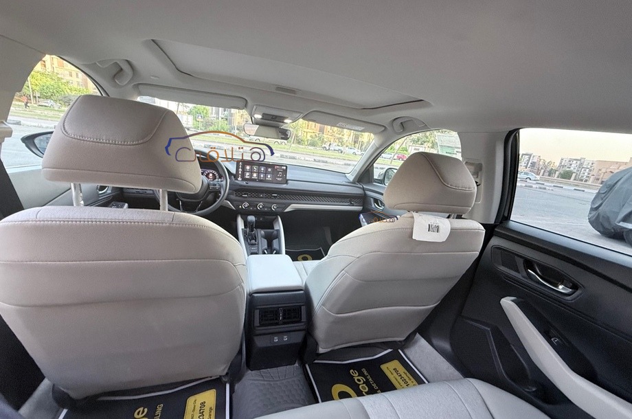 Accord Honda الأزرق الداكن