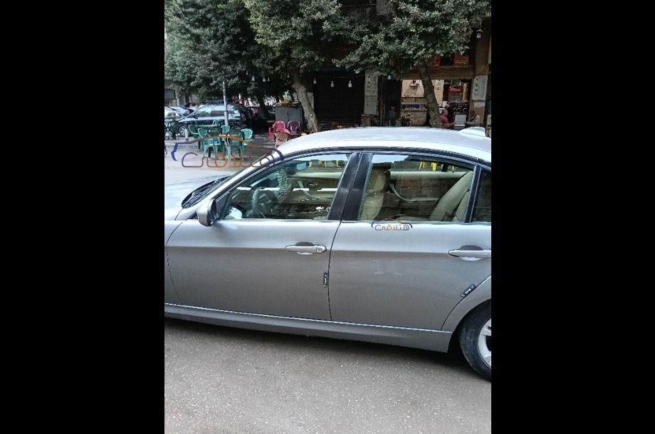 318 BMW رمادي