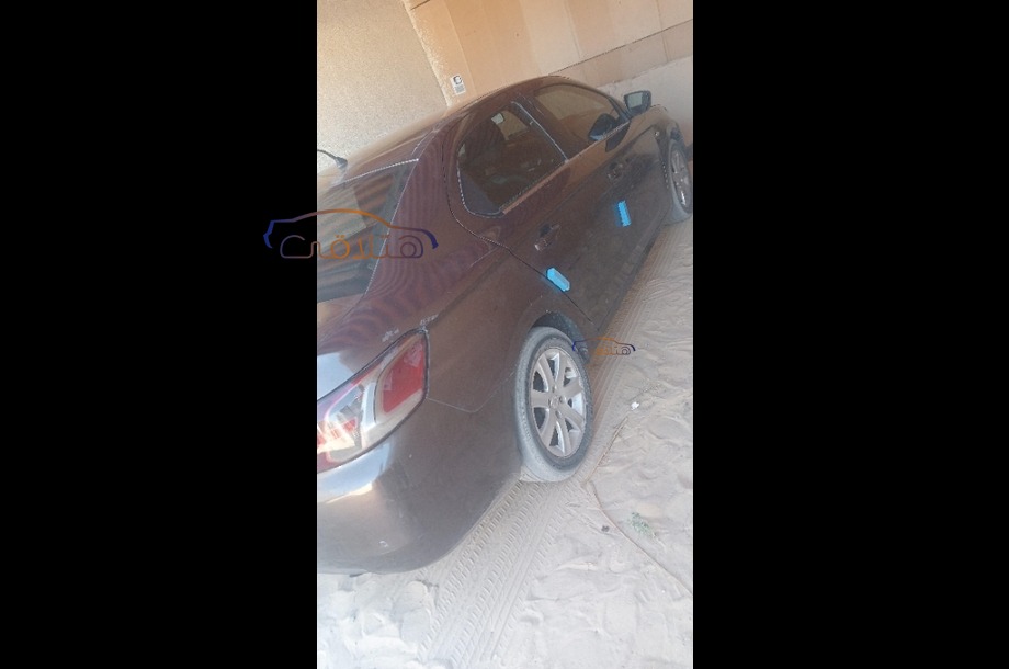 301 Peugeot موكا