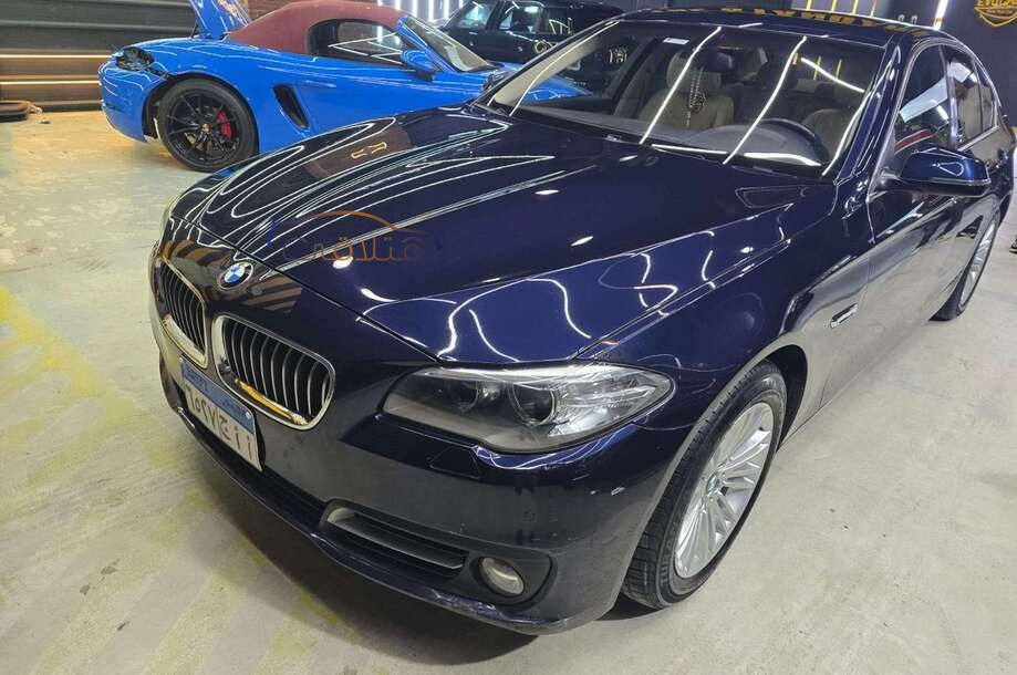 520 BMW Dark blue