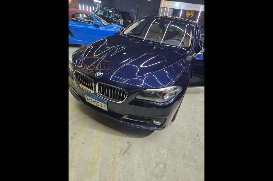 520 BMW Dark blue