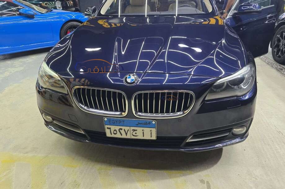 520 BMW Dark blue