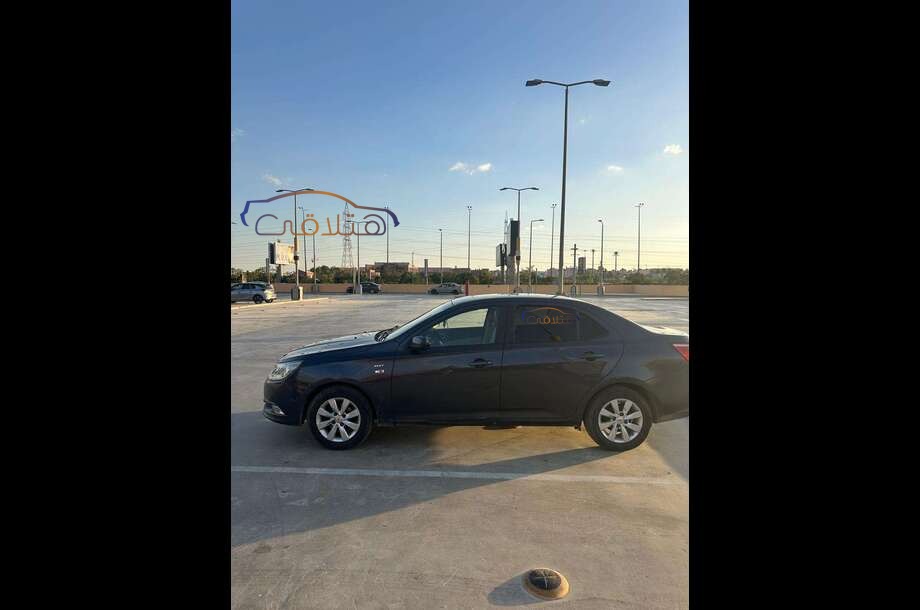 Optra Chevrolet الأزرق الداكن