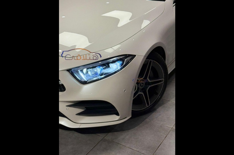 CLS Class Mercedes White