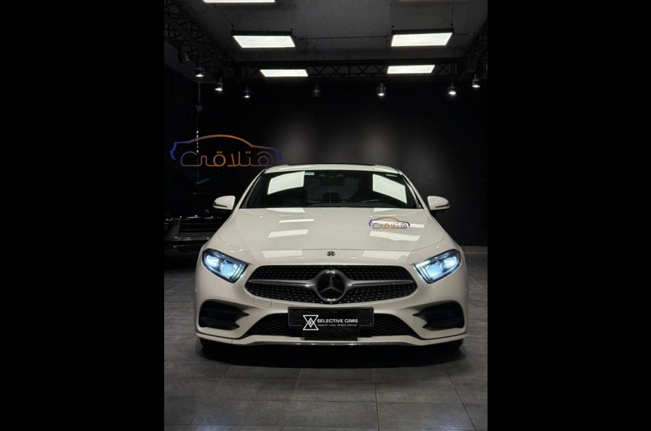 CLS Class Mercedes White