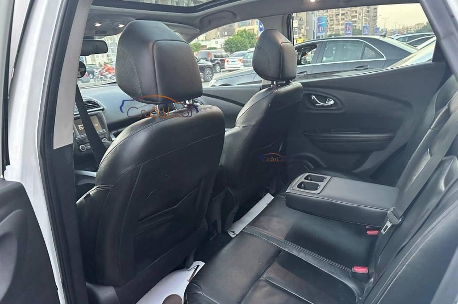 Kadjar Renault أبيض
