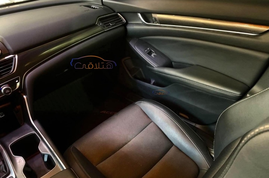 Accord Honda أسود