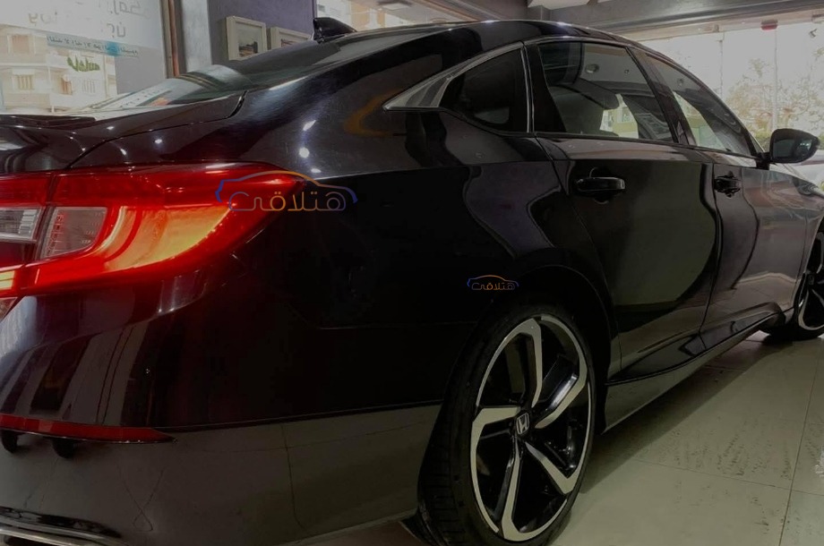 Accord Honda أسود