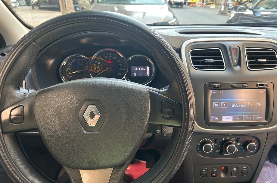 Sandero Step Way Renault أزرق