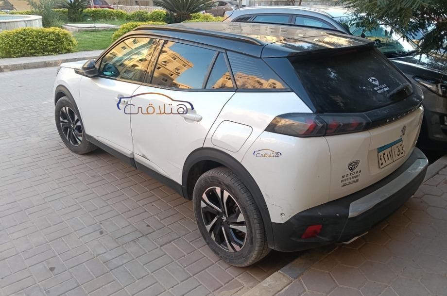 2008 Peugeot أبيض