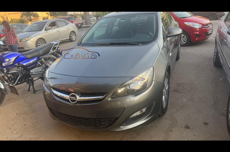 Astra Opel رمادي