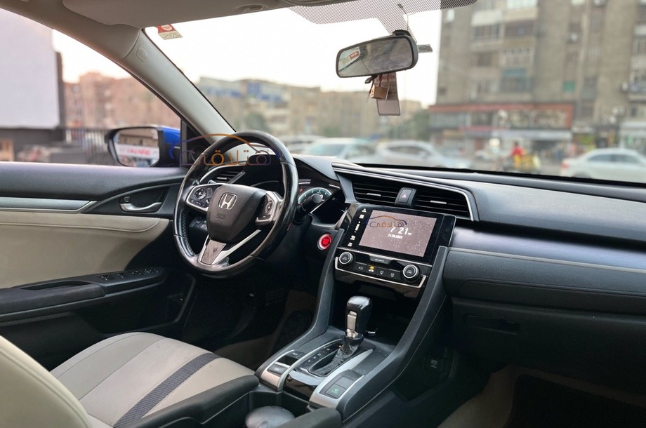 Civic Honda أزرق