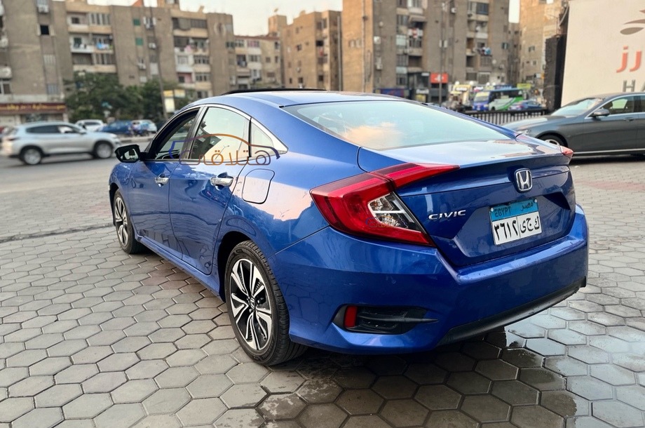 Civic Honda أزرق