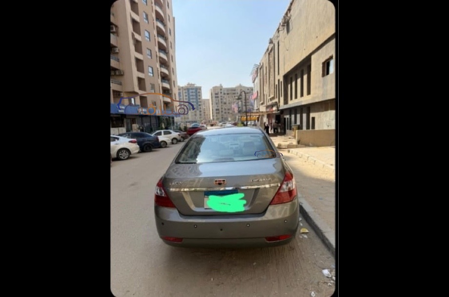 Emgrand 7 Geely فضي