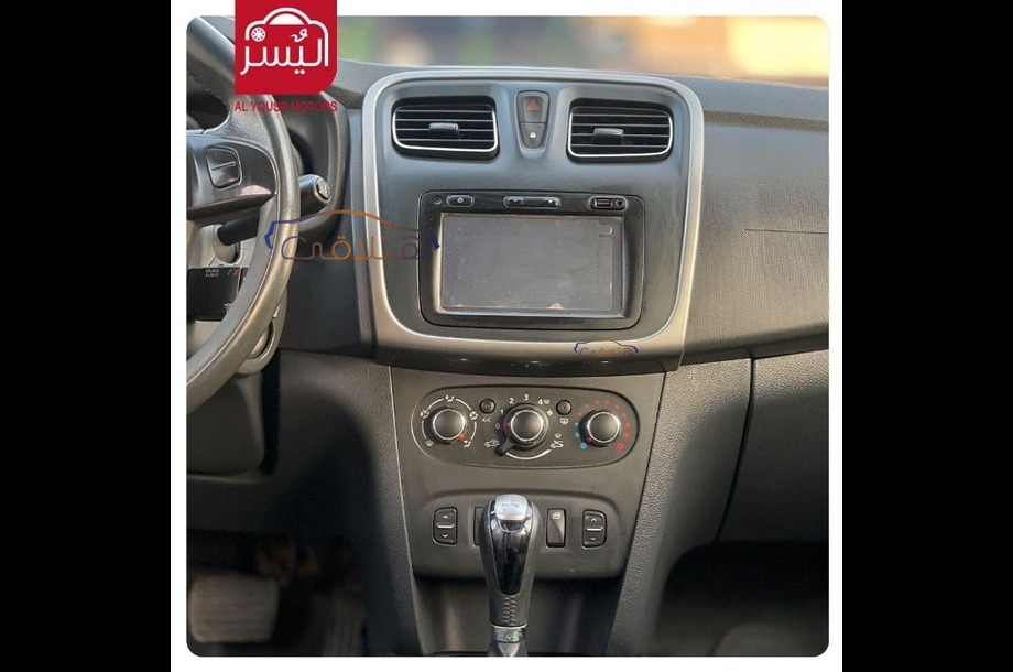 Sandero Step Way Renault أسود