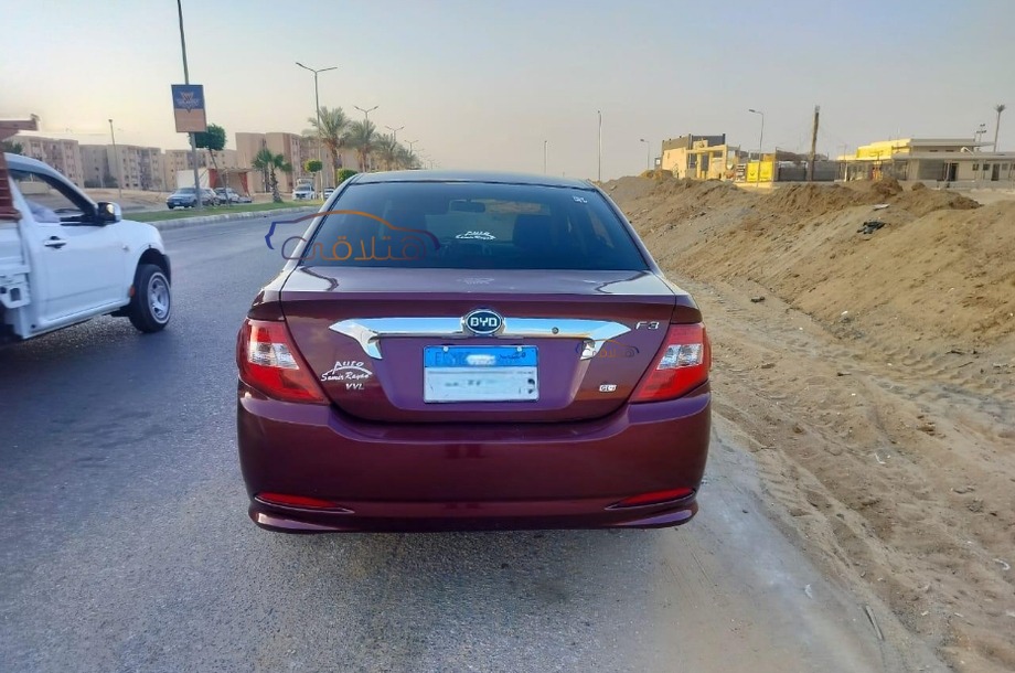 F3 Byd احمر غامق