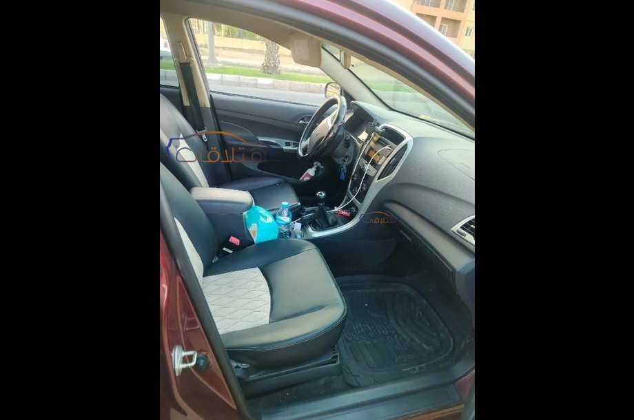 F3 Byd احمر غامق