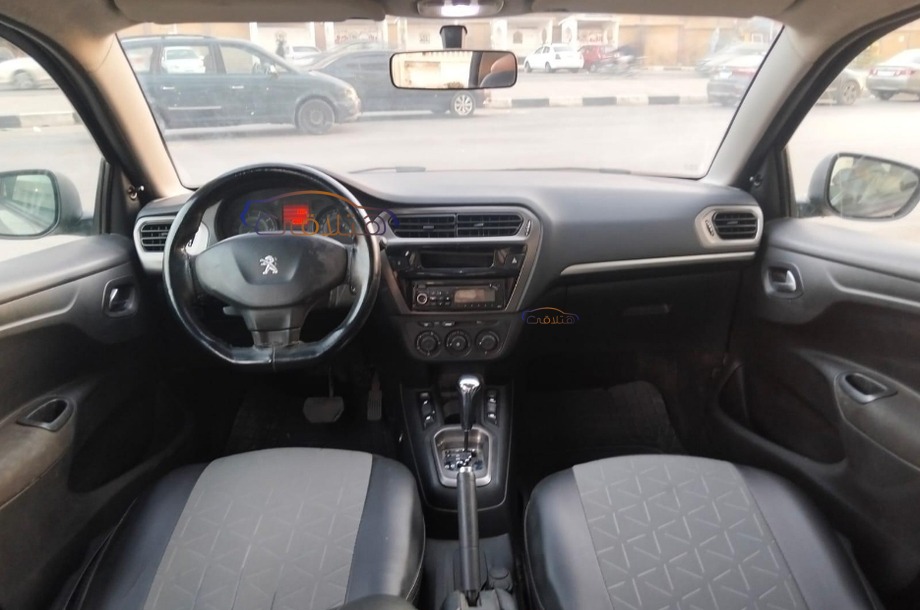 301 Peugeot برونزي