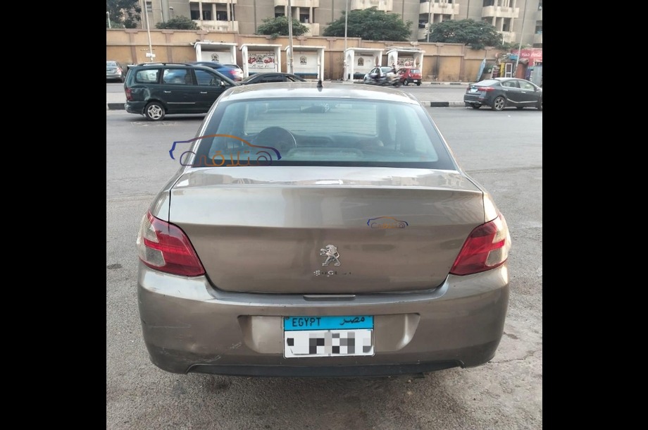 301 Peugeot برونزي