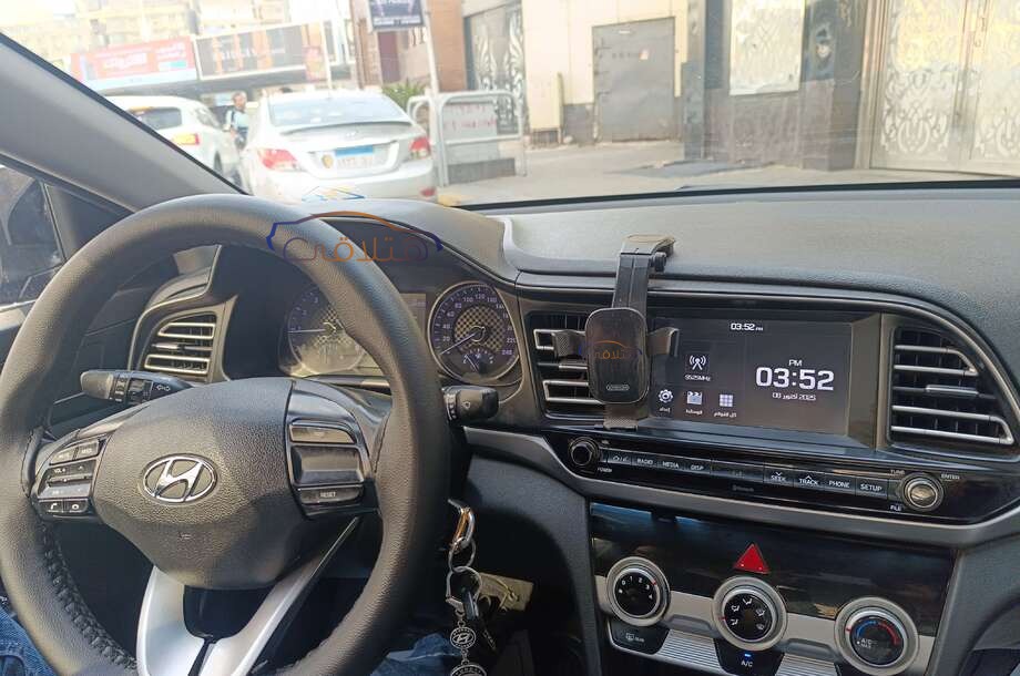 Elantra AD Hyundai الأزرق الداكن