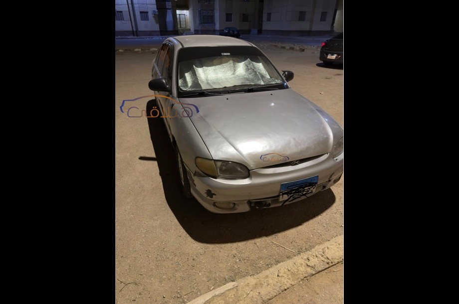 Accent Hyundai Silver