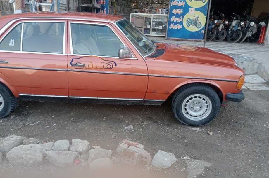 200 Mercedes برتقالى