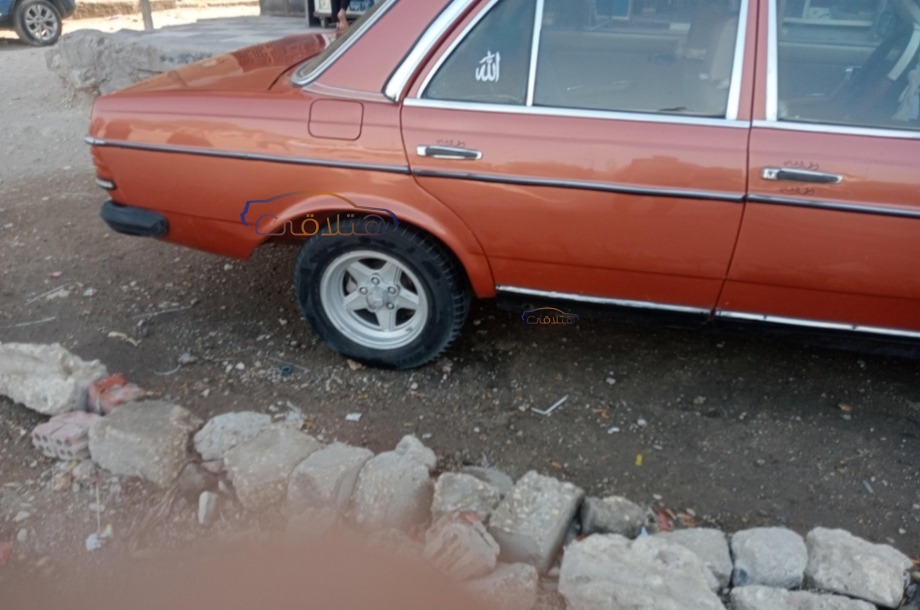 200 Mercedes برتقالى