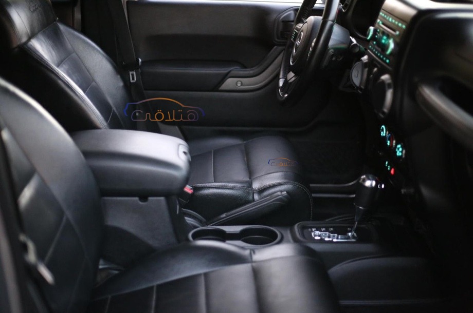 Wrangler Jeep رمادي