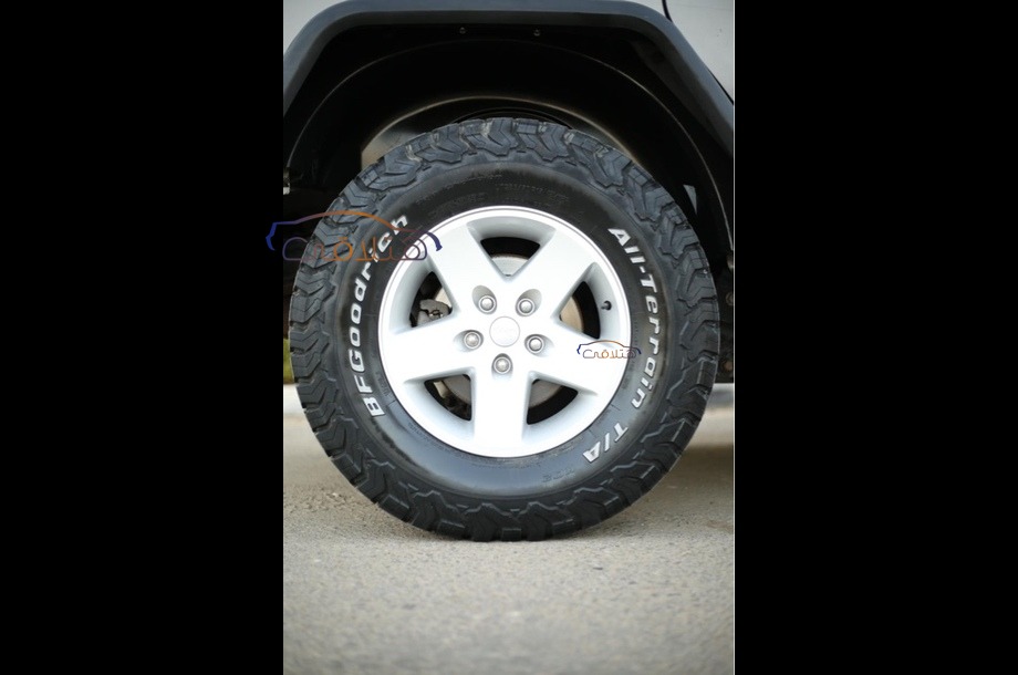 Wrangler Jeep رمادي