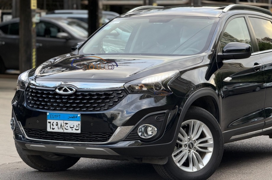 Tiggo 7 Chery أسود