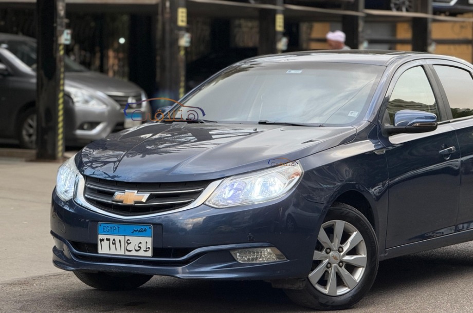 Optra Chevrolet الأزرق الداكن