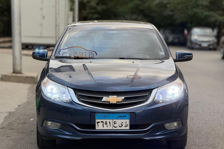 Optra Chevrolet الأزرق الداكن