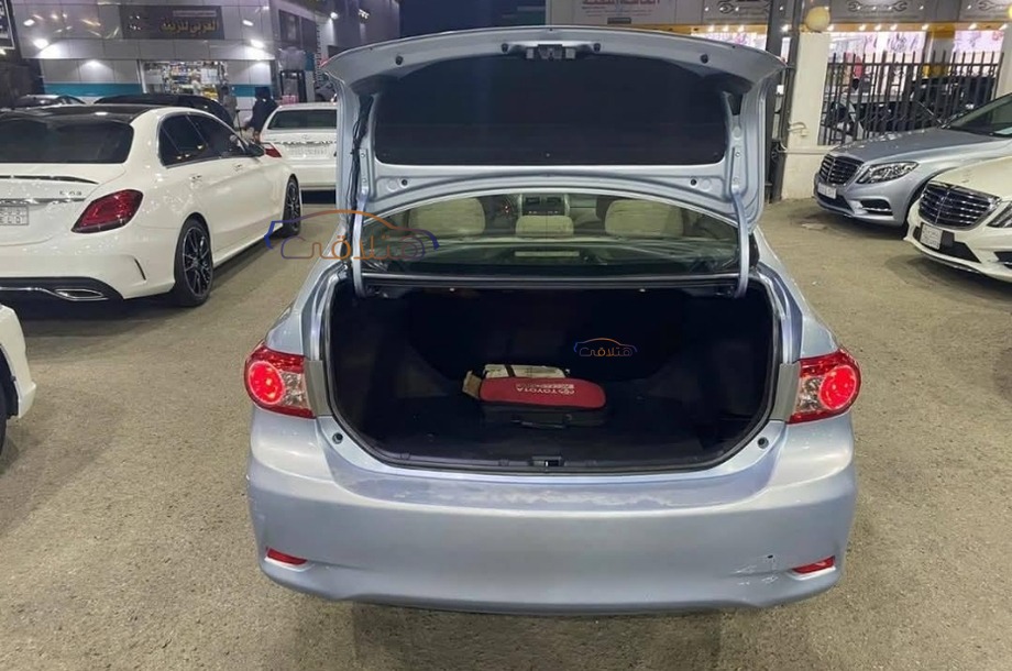 Corolla Toyota أزرق