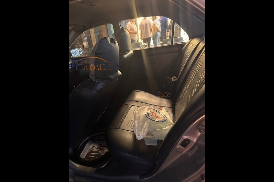 Lancer Puma Mitsubishi رمادي